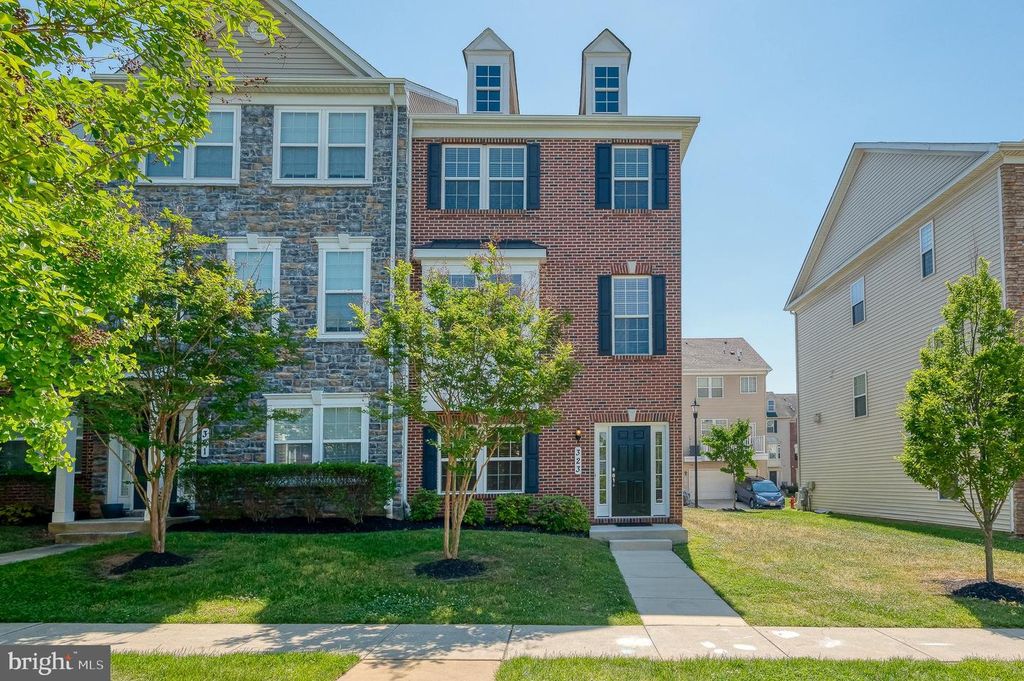 Image 1 of property listing at 323 PALADIUM CT, Owings Mills, MD 21117
