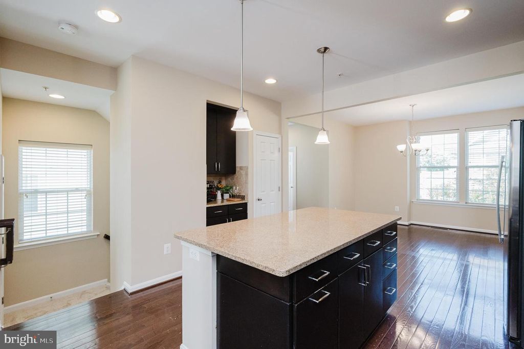Image 17 of property listing at 323 PALADIUM CT, Owings Mills, MD 21117