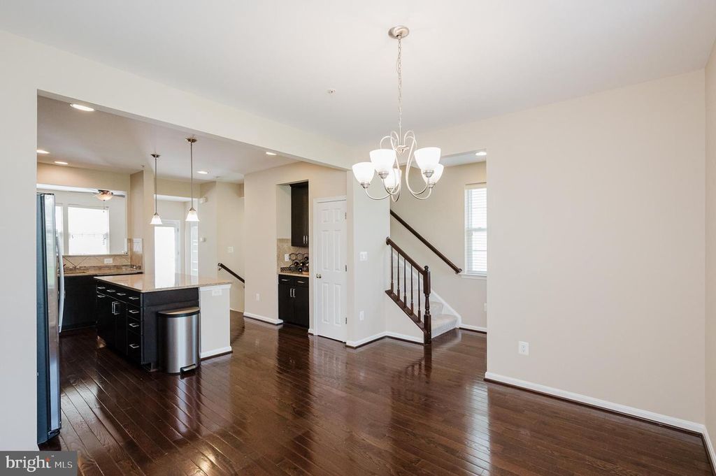 Image 19 of property listing at 323 PALADIUM CT, Owings Mills, MD 21117