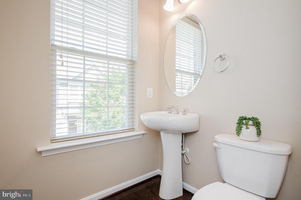 Image 23 of property listing at 323 PALADIUM CT, Owings Mills, MD 21117