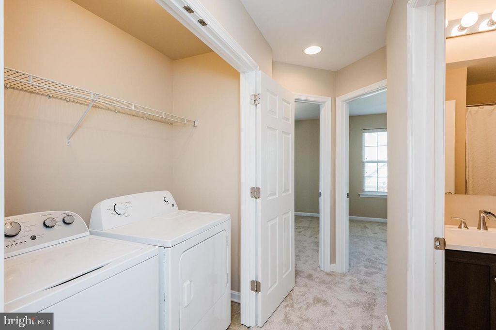 Image 37 of property listing at 323 PALADIUM CT, Owings Mills, MD 21117