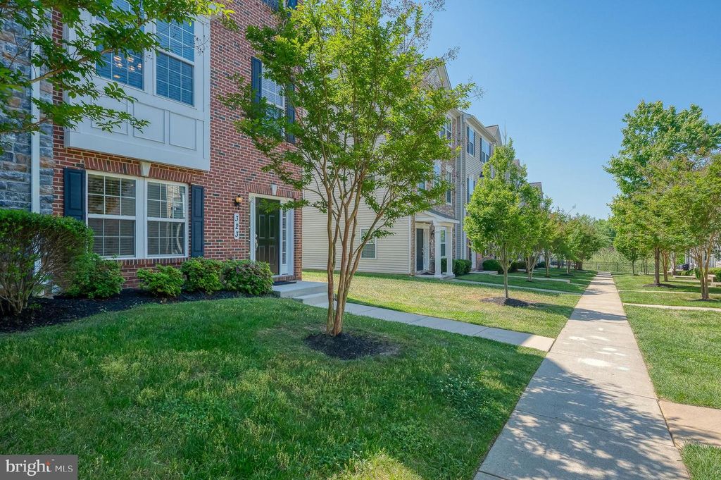Image 44 of property listing at 323 PALADIUM CT, Owings Mills, MD 21117