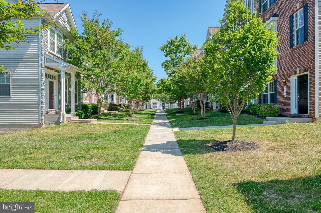 Image 45 of property listing at 323 PALADIUM CT, Owings Mills, MD 21117