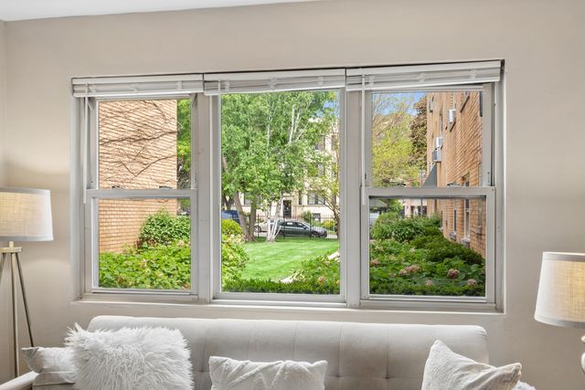1711 W Estes Avenue 1S, Chicago, IL 60626