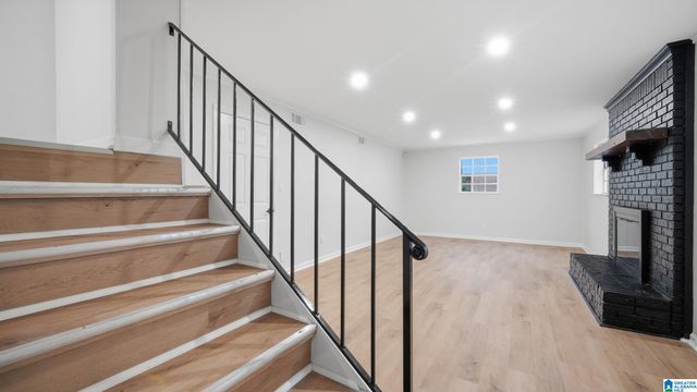 1415 CREEKWOOD CIRCLE, Birmingham, AL 35235