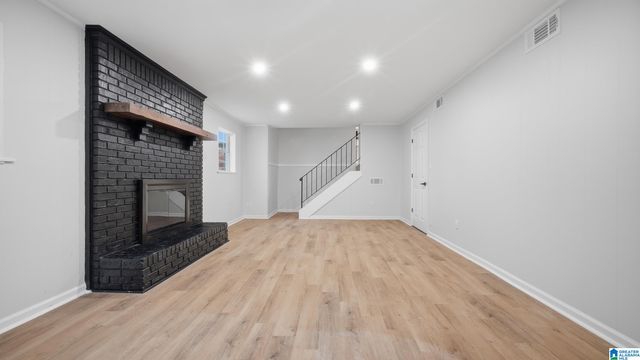 1415 CREEKWOOD CIRCLE, Birmingham, AL 35235