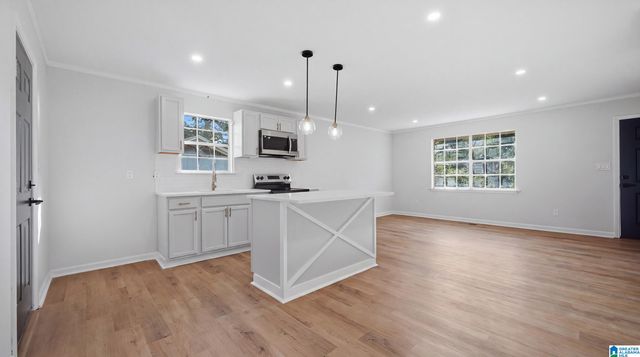 1415 CREEKWOOD CIRCLE, Birmingham, AL 35235