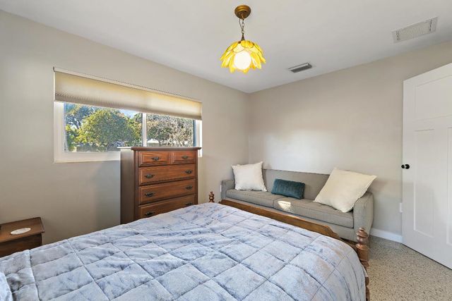 800 Anita Street S, Fort Pierce, FL 34982