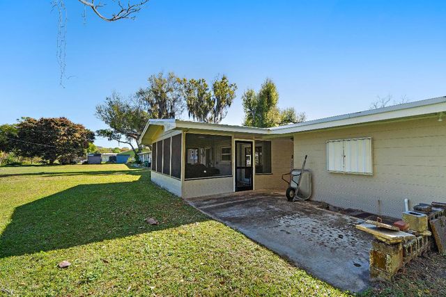 800 Anita Street S, Fort Pierce, FL 34982