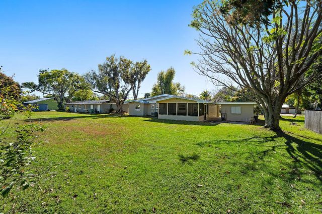 800 Anita Street S, Fort Pierce, FL 34982