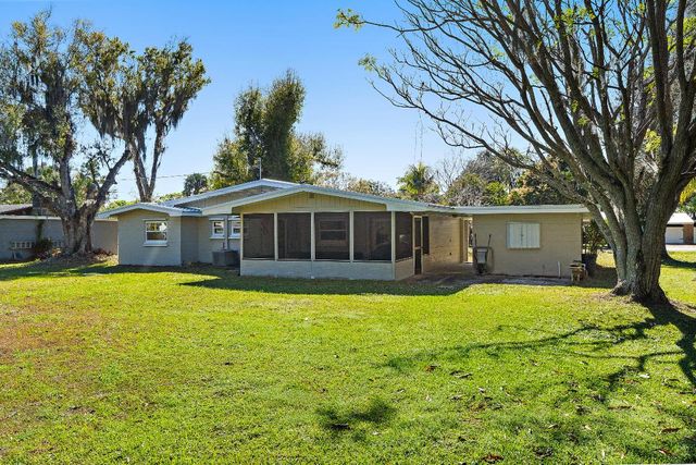 800 Anita Street S, Fort Pierce, FL 34982