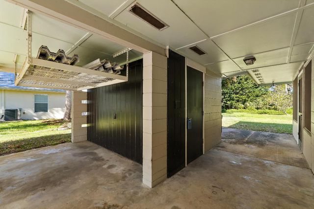 800 Anita Street S, Fort Pierce, FL 34982