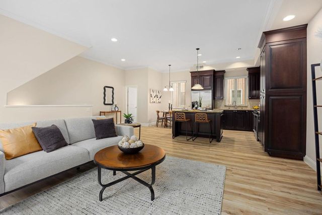 4235 3rd Ave. 5, San Diego, CA 92103