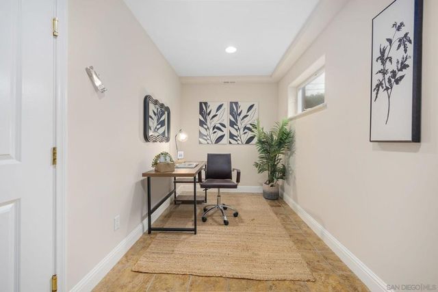 4235 3rd Ave. 5, San Diego, CA 92103