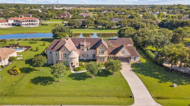 2419 Parrot Shell Lane, Richmond, TX 77406