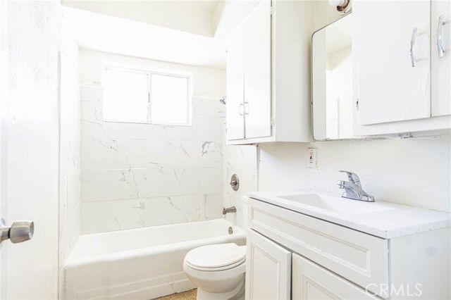 25498 dayton ave, Barstow, CA 92311