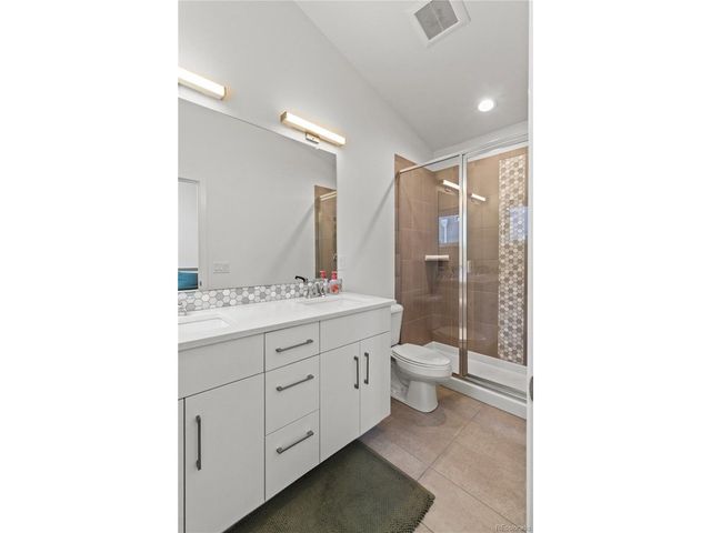8711 E Hampden Ave 13, Denver, CO 80231