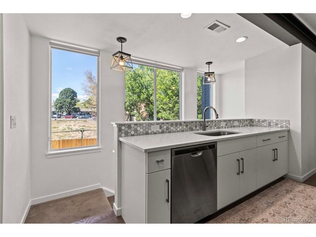 8711 E Hampden Ave 13, Denver, CO 80231