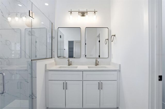 5241 JOURNAL AVENUE, Orlando, FL 32810