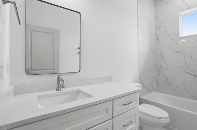 5241 JOURNAL AVENUE, Orlando, FL 32810