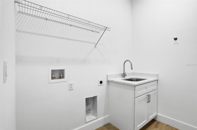 5241 JOURNAL AVENUE, Orlando, FL 32810