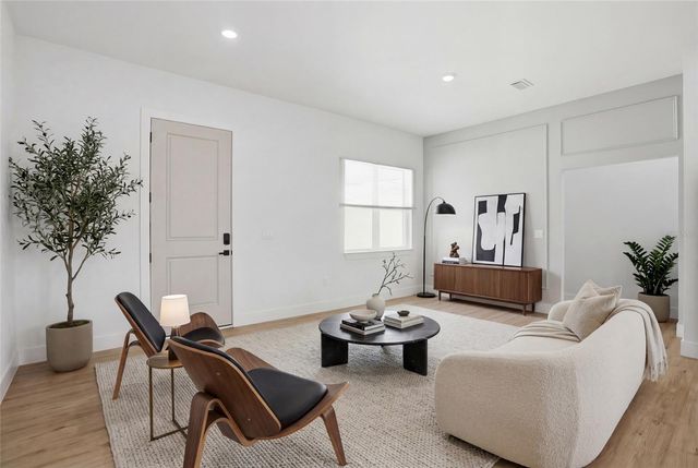 5241 JOURNAL AVENUE, Orlando, FL 32810