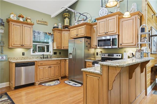 210 Morse Elm Loop, Waleska, GA 30183