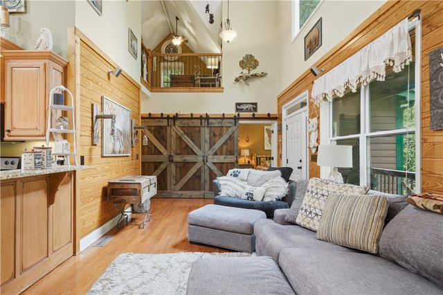 210 Morse Elm Loop, Waleska, GA 30183