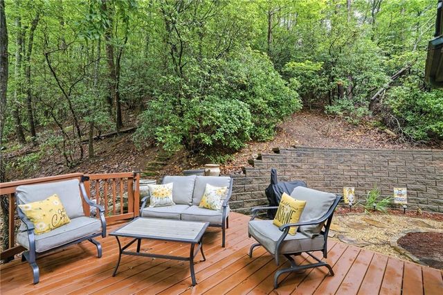 210 Morse Elm Loop, Waleska, GA 30183