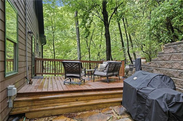 210 Morse Elm Loop, Waleska, GA 30183
