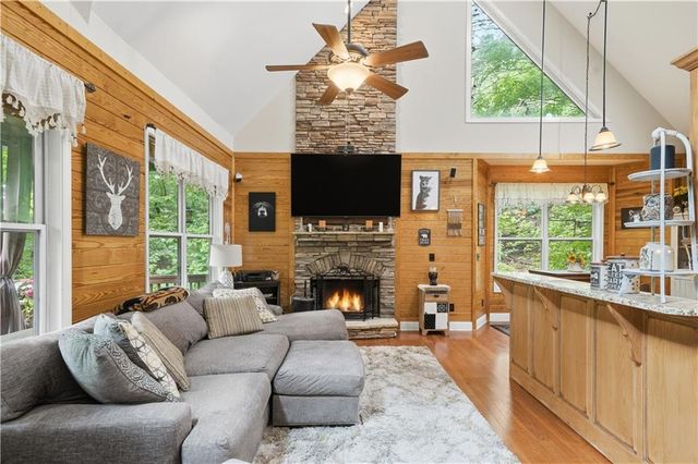 210 Morse Elm Loop, Waleska, GA 30183