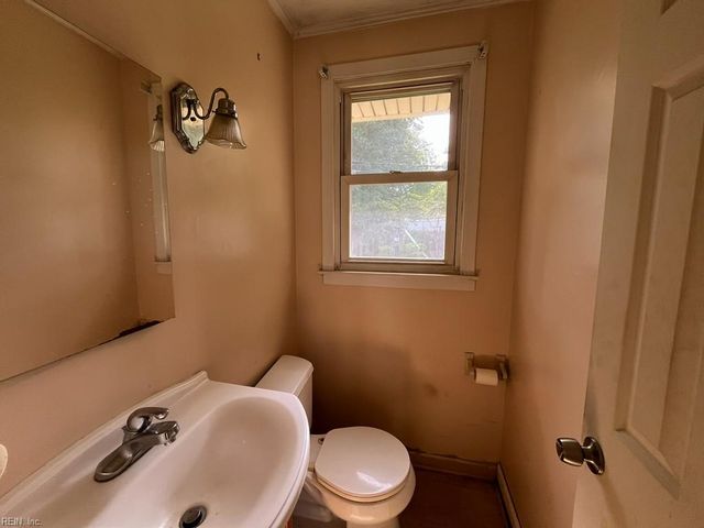 6325 Colgate AVE, Norfolk, VA 23518