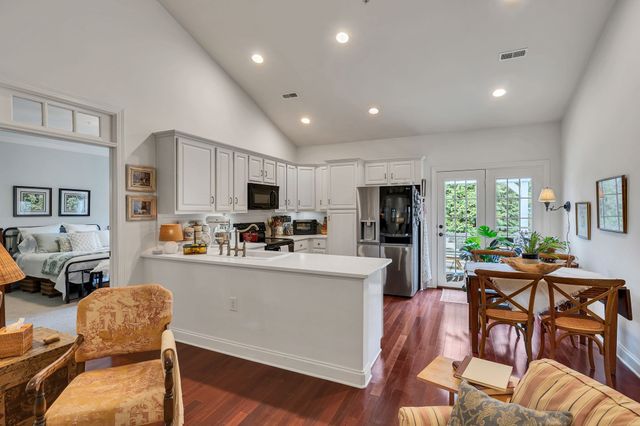 102 Westview Dr, Spring Hill, TN 37174