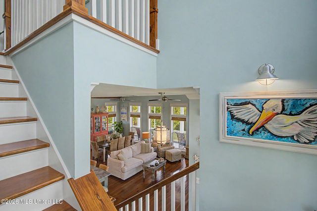 142 Fifth Avenue, Pass Christian, MS 39571