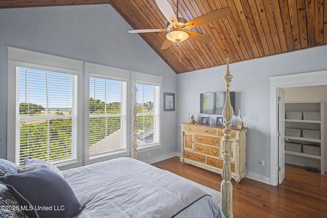 142 Fifth Avenue, Pass Christian, MS 39571