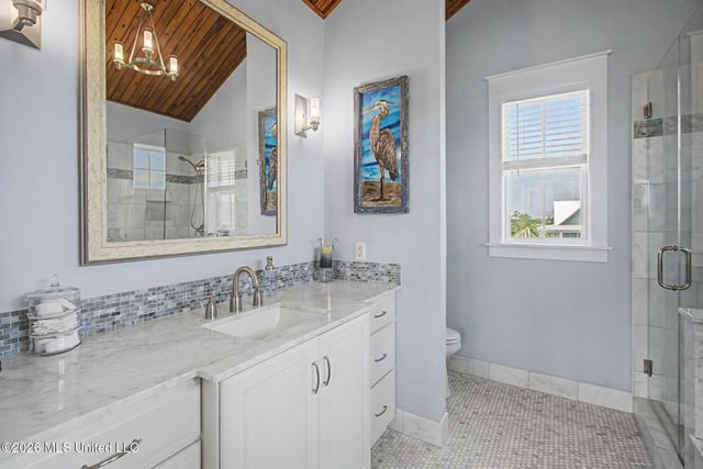 142 Fifth Avenue, Pass Christian, MS 39571