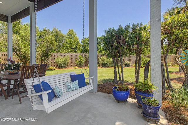 142 Fifth Avenue, Pass Christian, MS 39571