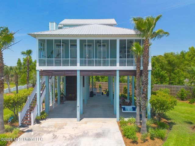 142 Fifth Avenue, Pass Christian, MS 39571