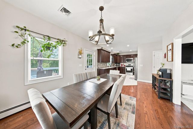 30 High Street, Unionville, NY 10988