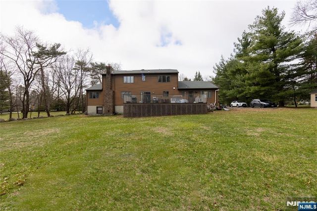 81 Crescent Avenue, Mahwah, NJ 07430