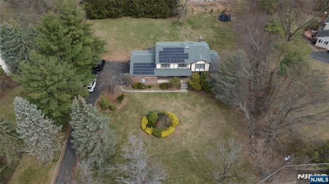 81 Crescent Avenue, Mahwah, NJ 07430