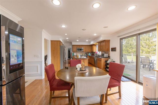 81 Crescent Avenue, Mahwah, NJ 07430