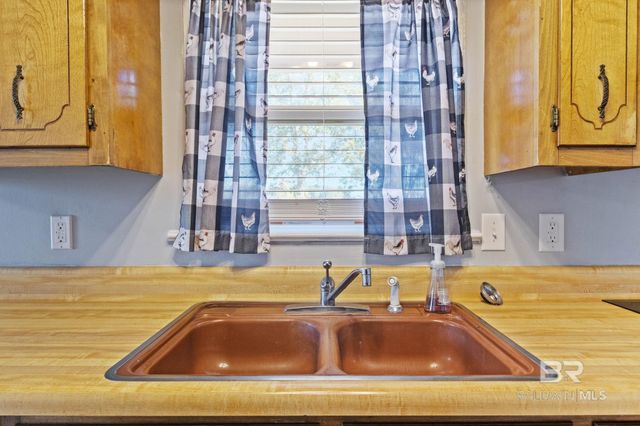 236 Beacon Lane, Atmore, AL 36502