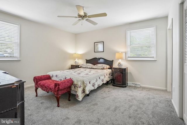 6 WOODLAND AVE, Medford, NJ 08055