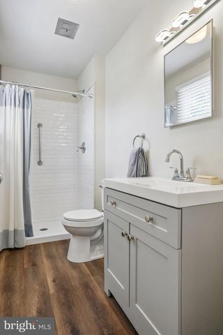 6 WOODLAND AVE, Medford, NJ 08055