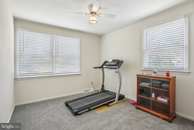 6 WOODLAND AVE, Medford, NJ 08055