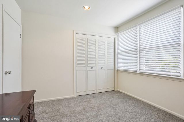 6 WOODLAND AVE, Medford, NJ 08055