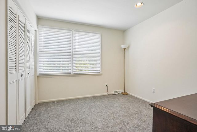 6 WOODLAND AVE, Medford, NJ 08055