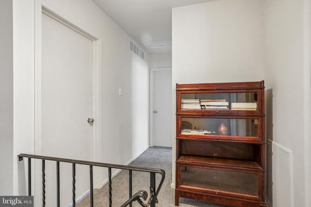 6 WOODLAND AVE, Medford, NJ 08055