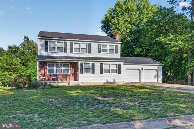 6 WOODLAND AVE, Medford, NJ 08055